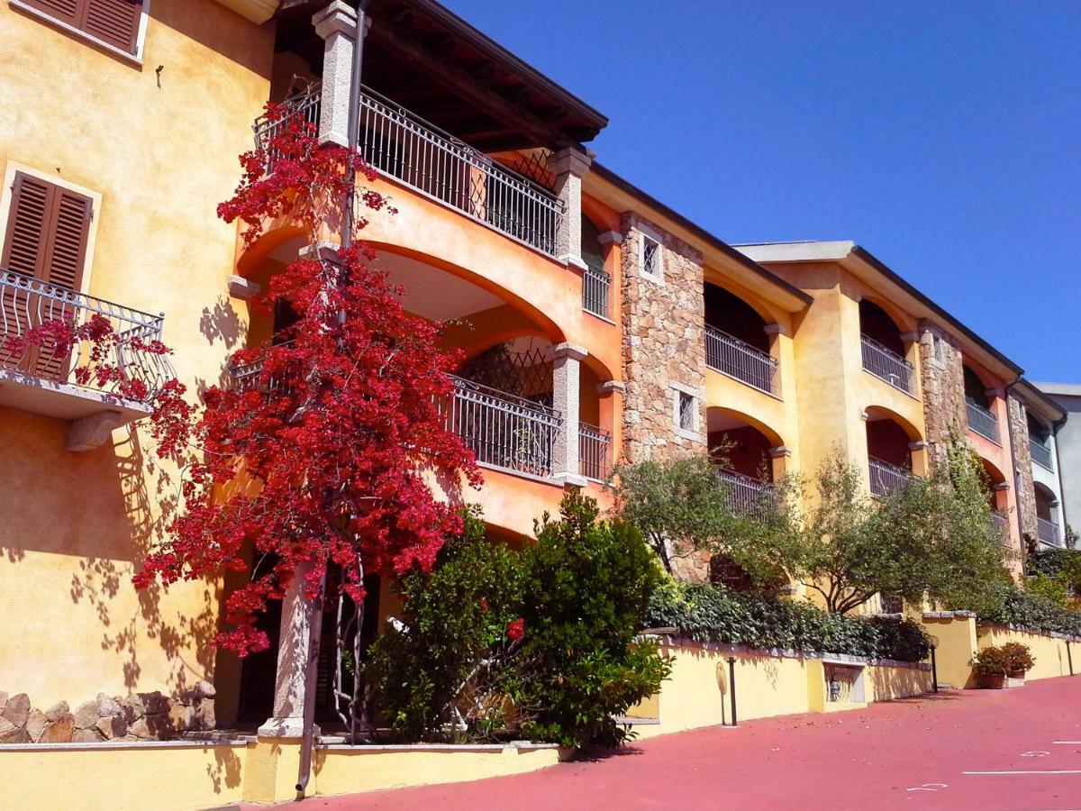 Borgo Bellavista Badesiヴィラ エクステリア 写真