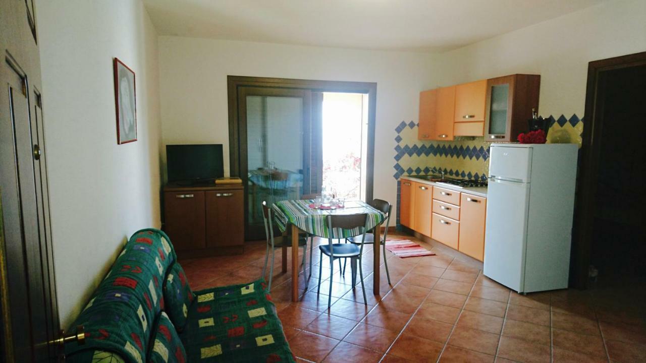 Borgo Bellavista Badesiヴィラ エクステリア 写真